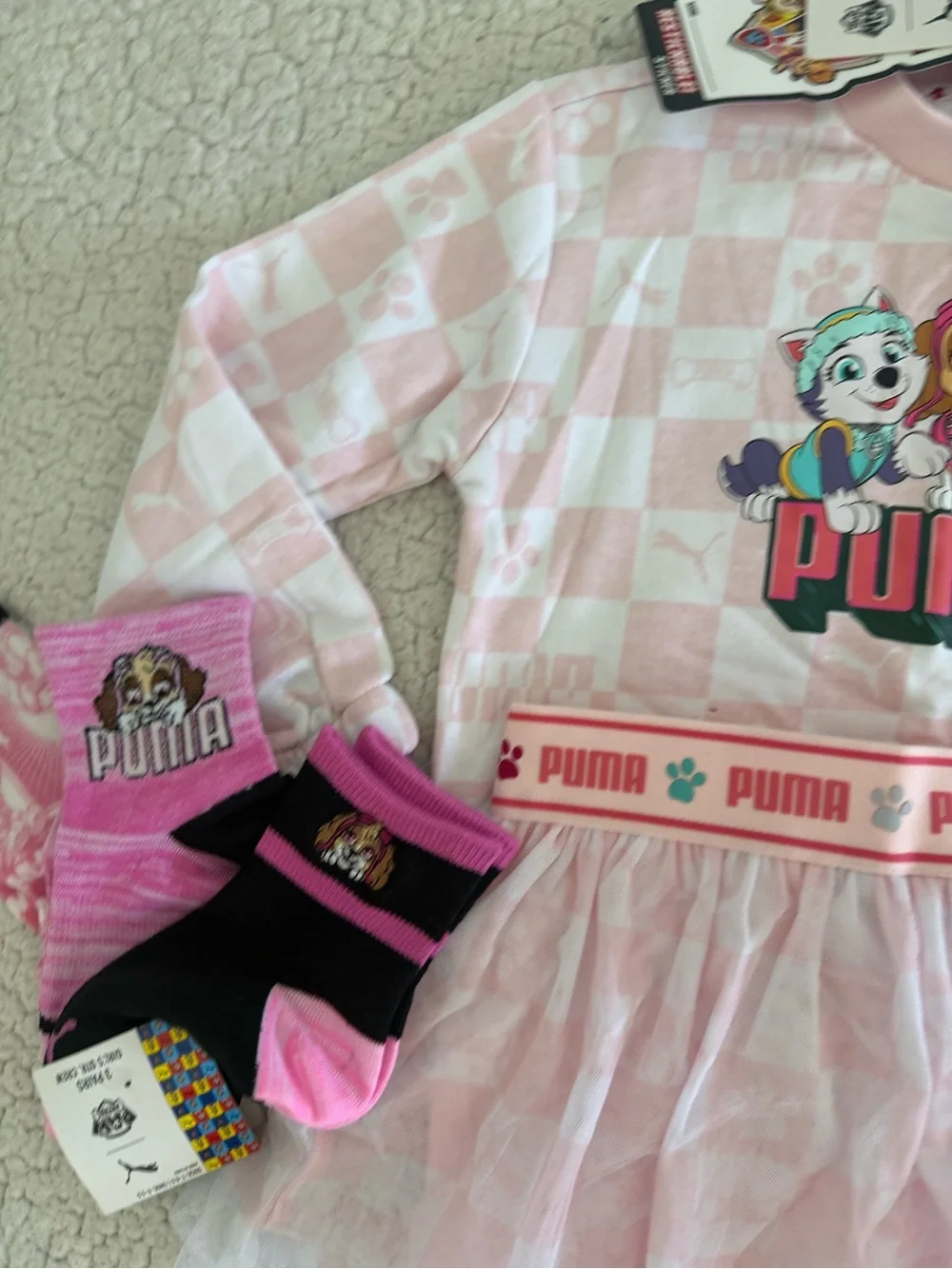 New girls Sz 4T Puma Pink Paw Patrol Set with Tutu & Leggings, sweatshirt, socks